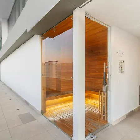 Apartamento Lujoso Frente Al Mar En Nuevo *