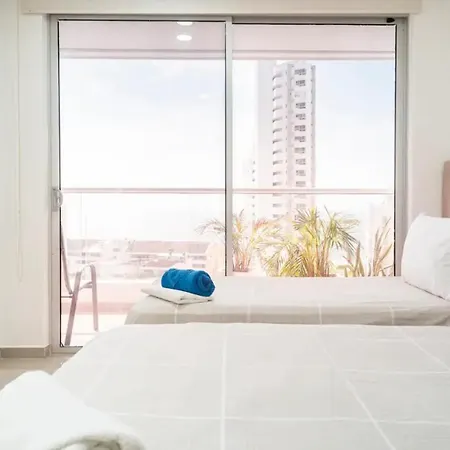 Lujoso Frente Al Mar En Nuevo Apartamento *