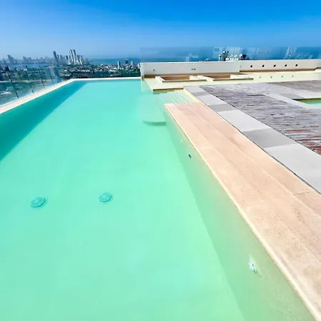 Lujoso Frente Al Mar En Nuevo *