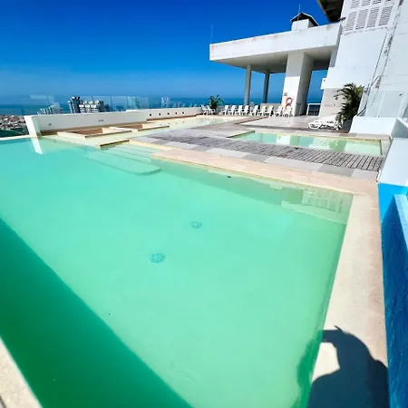 Apartamento Lujoso Frente Al Mar En Nuevo *